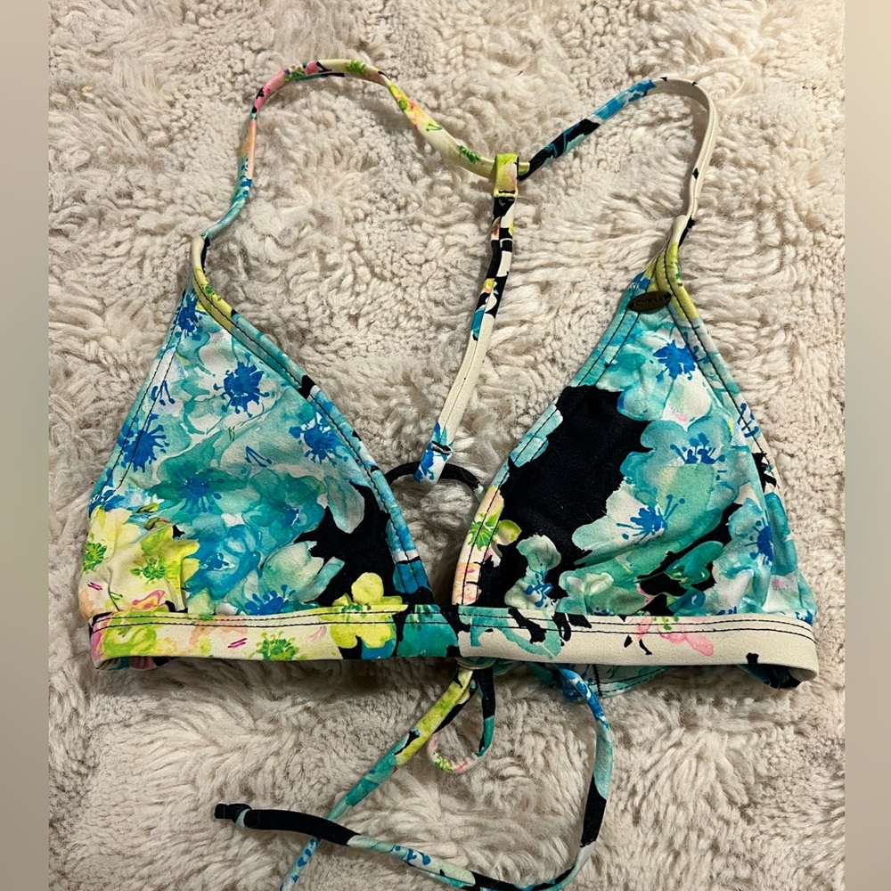 O’Neil bikini top